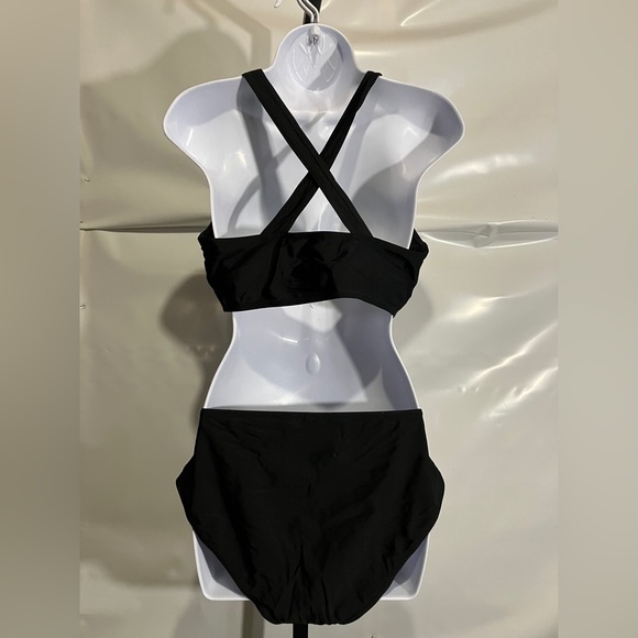 Women’s 2 Piece Bikini Swimsuit Size Large - Picture 2 of 2